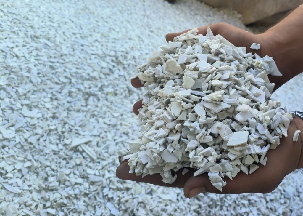 HDPE Injection Molding Plastics Regrinds White color